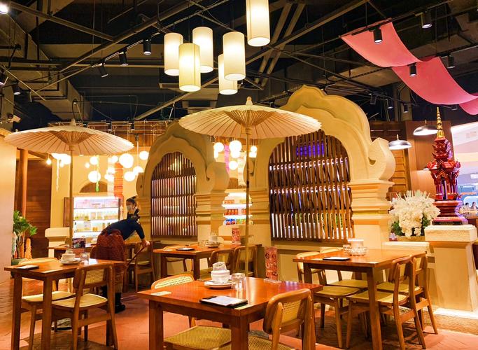 泰式餐厅内景 氛围感装修的泰餐门店