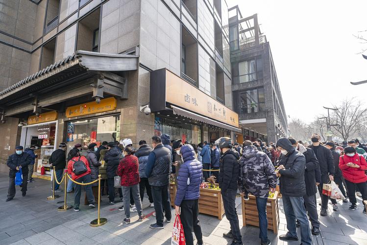 餐厅门口排队 等位 人流 餐饮人气